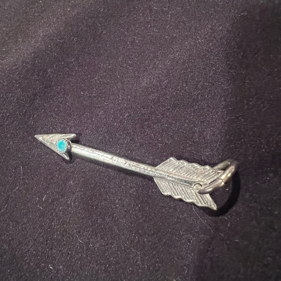 Richard Schmidt Sterling Silver Arrow with Turquoise Pendant - Picture 3 of 4